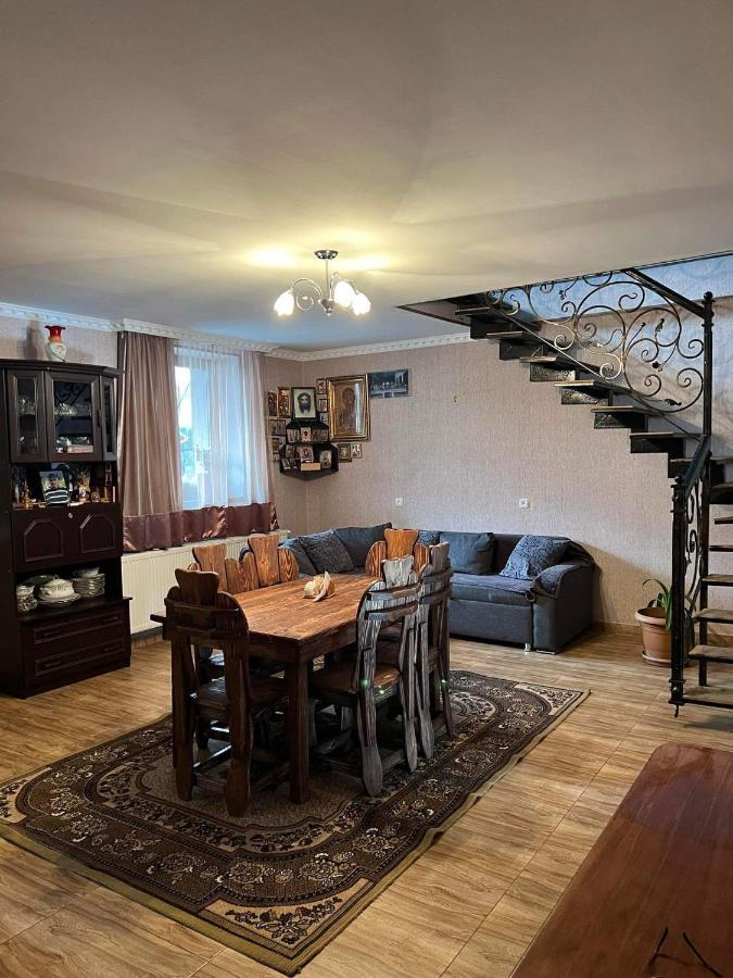Crystal Kazbegi Hotel ภายนอก รูปภาพ
