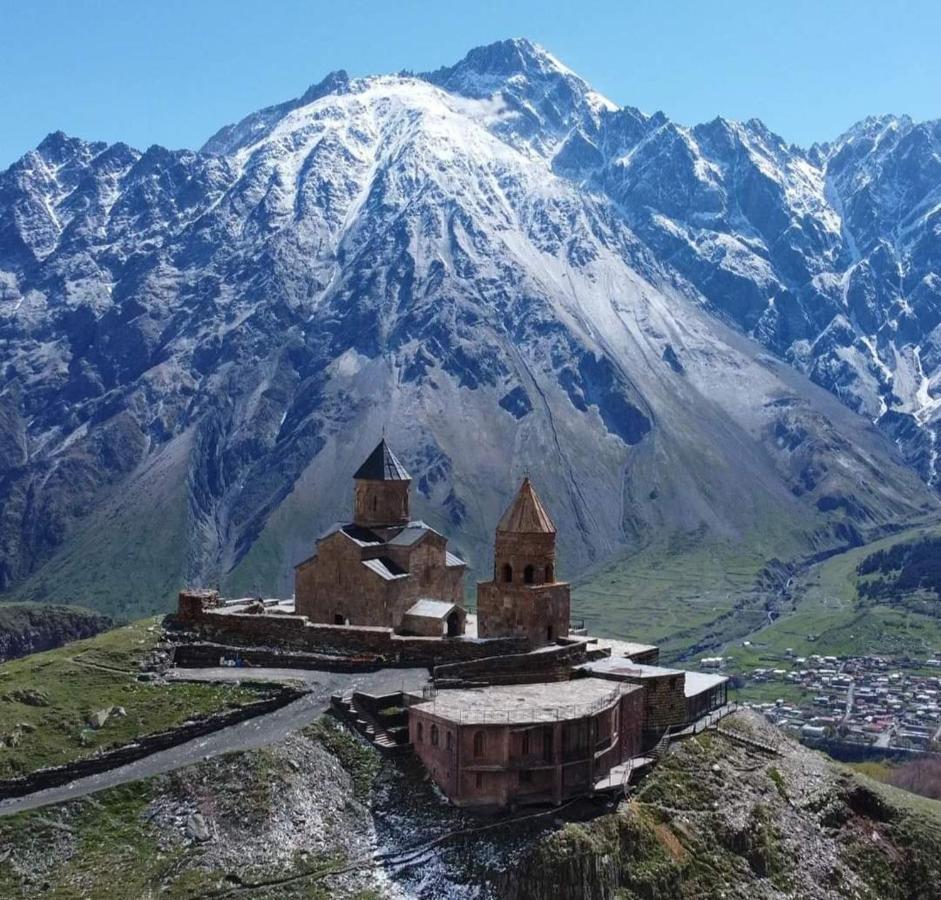 Crystal Kazbegi Hotel ภายนอก รูปภาพ