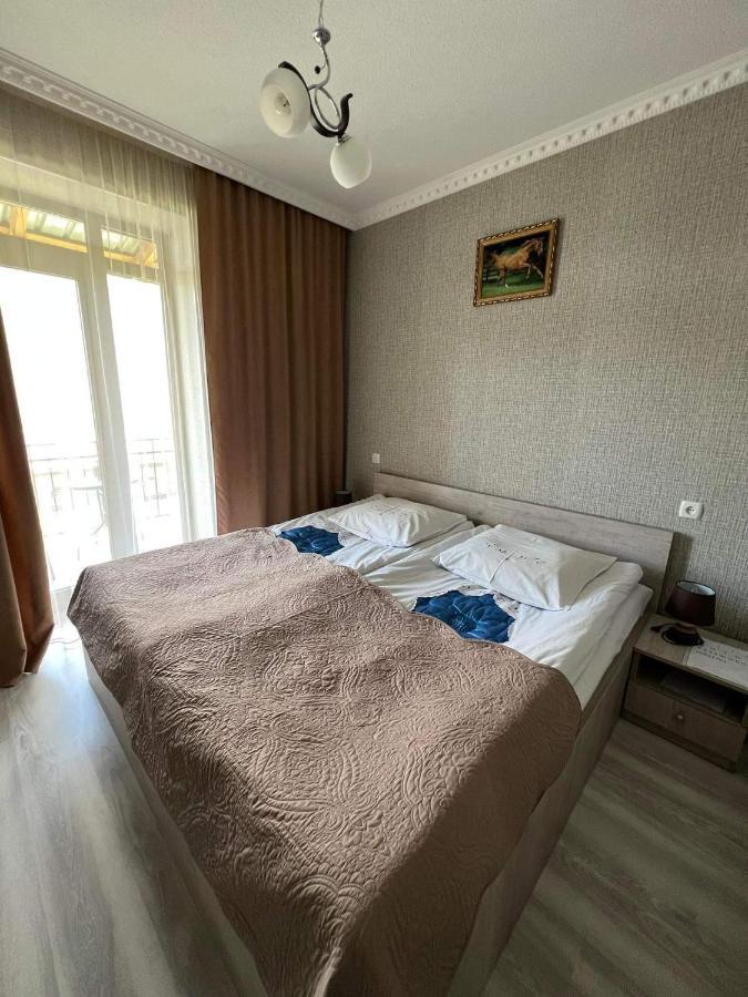 Crystal Kazbegi Hotel ภายนอก รูปภาพ