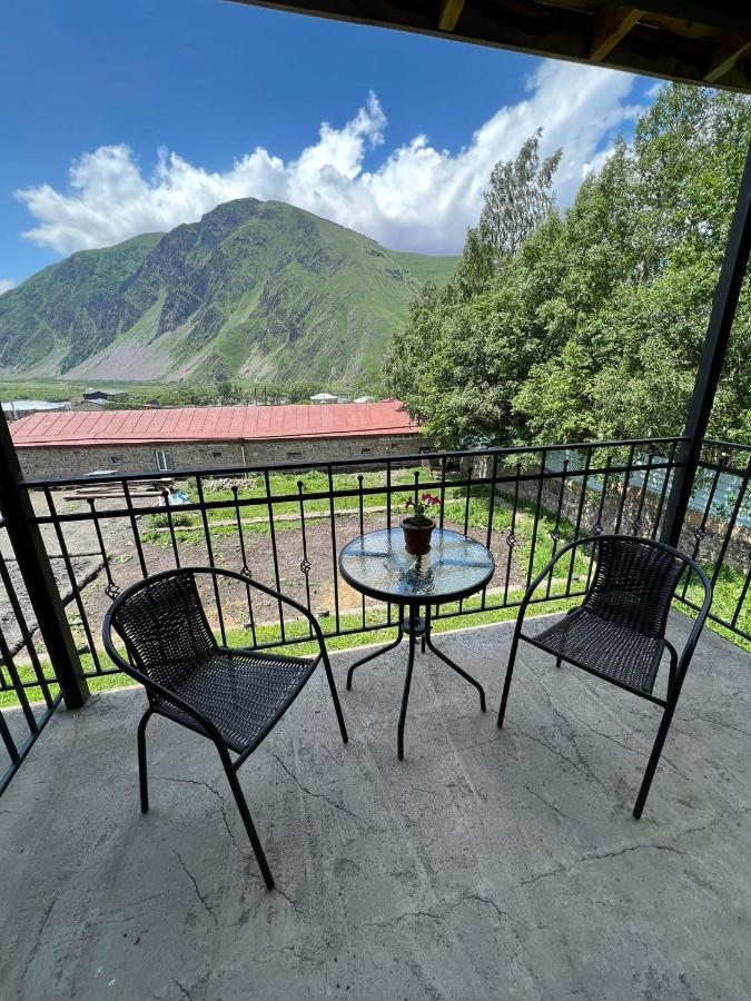 Crystal Kazbegi Hotel ภายนอก รูปภาพ
