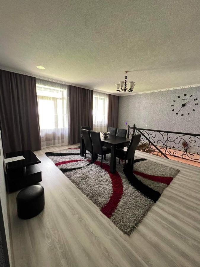 Crystal Kazbegi Hotel ภายนอก รูปภาพ